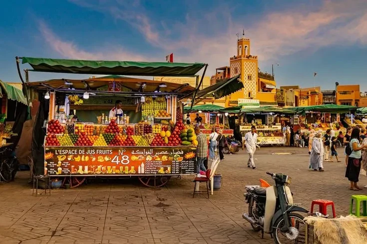 Conduire et se garer à Marrakech Médina : conseils pratiques pour votre location voiture